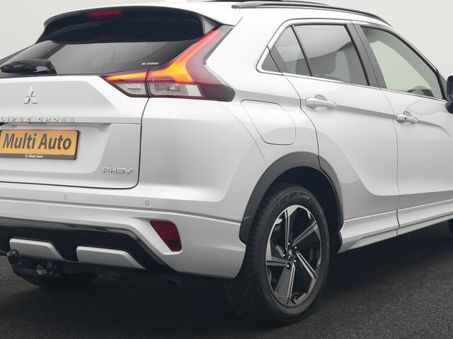 Mitsubishi ECLIPSE Cross 2.4 Instyle Plug In Hybrid 188pk Dealer O.H. PHEV | Trekhaak Afn. | Panodak | Head Up | Adaptive Cruise | 360 Camera | Lederen Sportstoelen Verwarmd | Apple Carplay | Keyless | Stuur Verwarmd | Blis | Navigat
