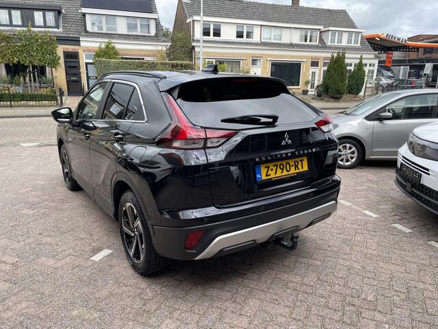 Mitsubishi ECLIPSE Cross 2.4 PHEV Instyle Trekhaak/ECC/Navi/Camera/Stoelverwarming.