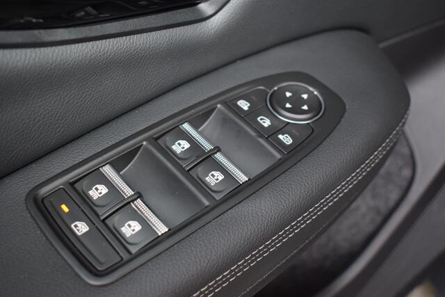 Mitsubishi ECLIPSE Cross Instyle 87 kWh | Stoelverwarming | 360° Camera | Navigatie |