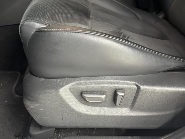 Mitsubishi ECLIPSE Cross 2.4 PHEV Business Executive | Navigatie | 360 Camera | Cruise control adaptief | Elektrische stoel | Stoel + stuurverwarming |