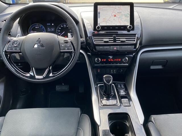 Mitsubishi ECLIPSE Cross Automaat navigatie le 2.4 PHEV Black ed.