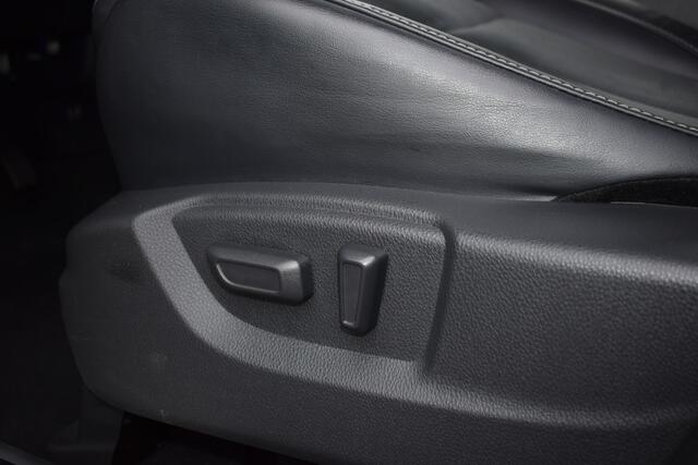 Mitsubishi ECLIPSE Cross 2.4 PHEV Intense+ | Navigatie | Camera | Trekhaak | Stoelverwarming |