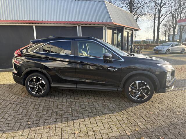 Mitsubishi ECLIPSE Cross 2.4 PHEV Intense+