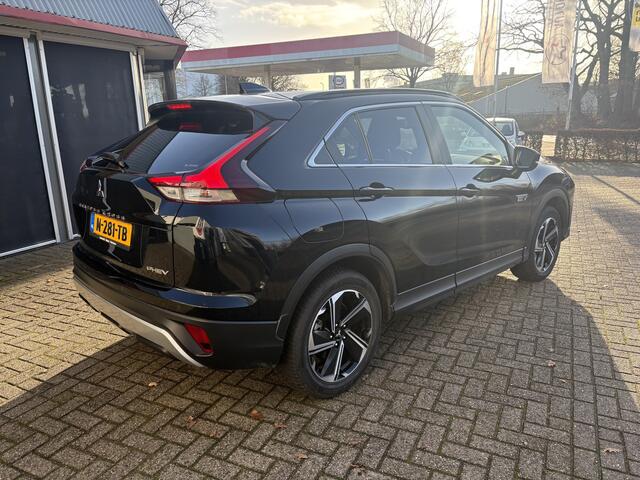 Mitsubishi ECLIPSE Cross 2.4 PHEV Intense+