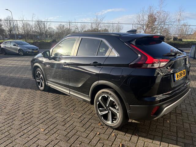 Mitsubishi ECLIPSE Cross 2.4 PHEV Intense+