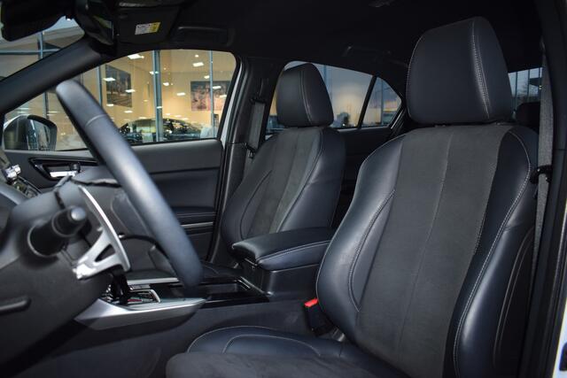 Mitsubishi ECLIPSE Cross 2.4 PHEV Intense+ | Navigatie | Camera | Stoelverwarming |