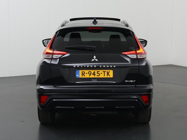 Mitsubishi ECLIPSE Cross 2.4 PHEV Instyle | Panoramadak | Stoel/Stuurverwarming | Head Up | Parkeercamera 360° | Cruise Control Adaptief | Dodehoekdetectie |