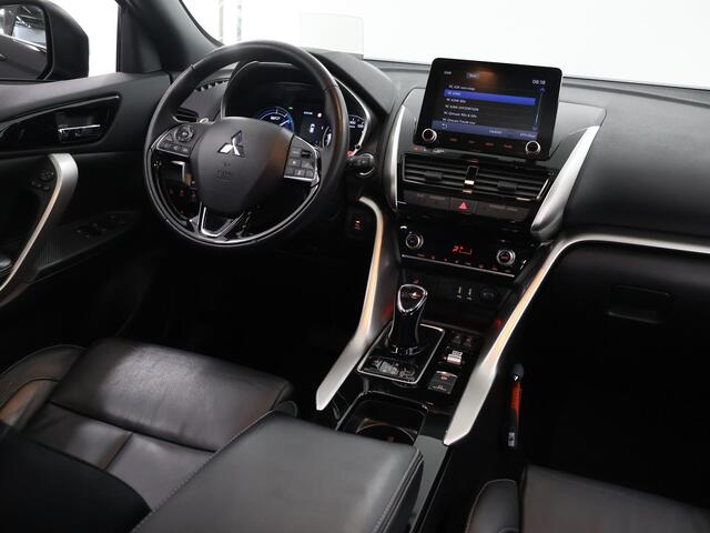 Mitsubishi ECLIPSE Cross 2.4 PHEV Instyle | Panoramadak | Stoel/Stuurverwarming | Head Up | Parkeercamera 360° | Cruise Control Adaptief | Dodehoekdetectie |