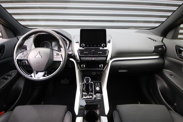 Mitsubishi ECLIPSE Cross 2.4 PHEV Intense+ Slechts 27.320 km, Orig. NL-Auto, Afn.Trekhaak, Michelin-All-Season