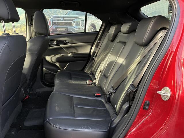 Mitsubishi ECLIPSE Cross 2.4 PHEV Prestige | Leder | Panoramadak | FABRIEKSGARANTIE t/m 03-2030 |