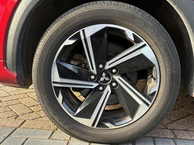 Mitsubishi ECLIPSE Cross 2.4 PHEV Prestige | Leder | Panoramadak | FABRIEKSGARANTIE t/m 03-2030 |