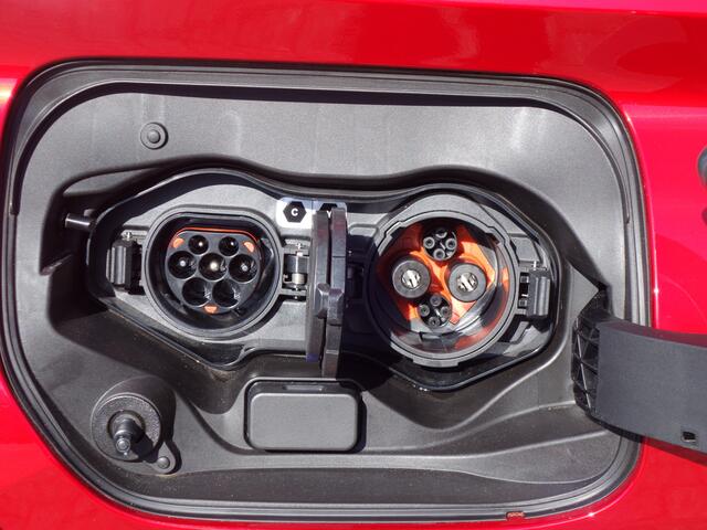 Mitsubishi ECLIPSE Cross 2.4 PHEV Black Edition | adaptieve cruise | 360° camera| all-season banden