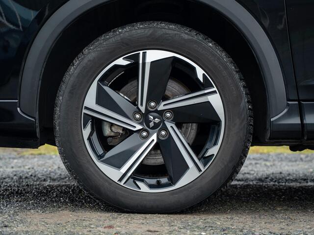 Mitsubishi ECLIPSE Cross 2.4 PHEV Executive // Navi // Carplay // stoel-stuurverwarming