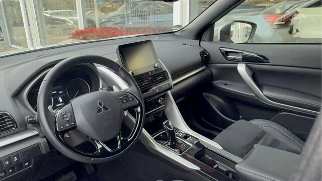 Mitsubishi ECLIPSE Cross 2.4 PHEV Intense+ - Nav | Camera | PDC v+a | Standkachel | Apple CarPlay | Trekhaak