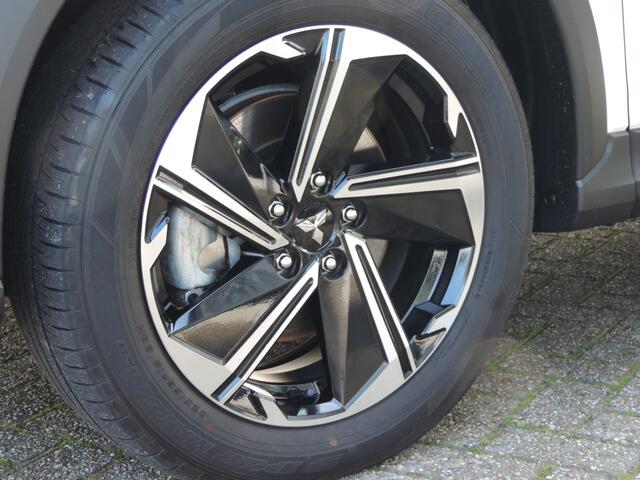 Mitsubishi ECLIPSE Cross 2.4 PHEV Intense+ - Nav | Camera | PDC v+a | Standkachel | Apple CarPlay | Trekhaak