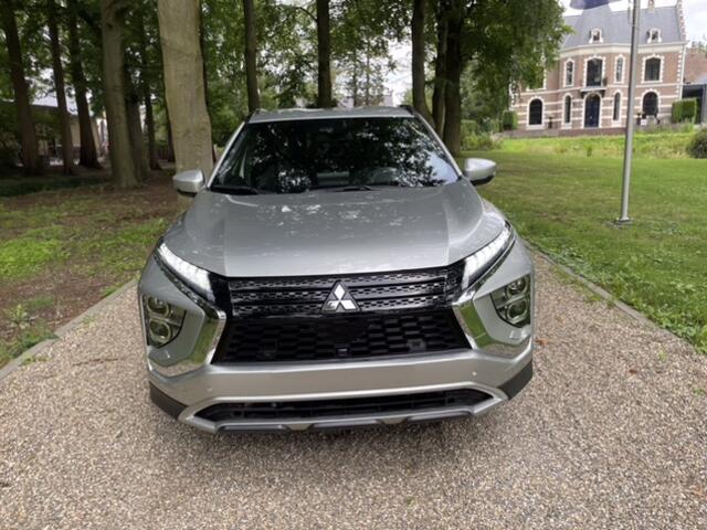 Mitsubishi ECLIPSE Cross 2.4 PHEV Intense+
