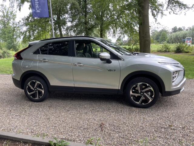 Mitsubishi ECLIPSE Cross 2.4 PHEV Intense+