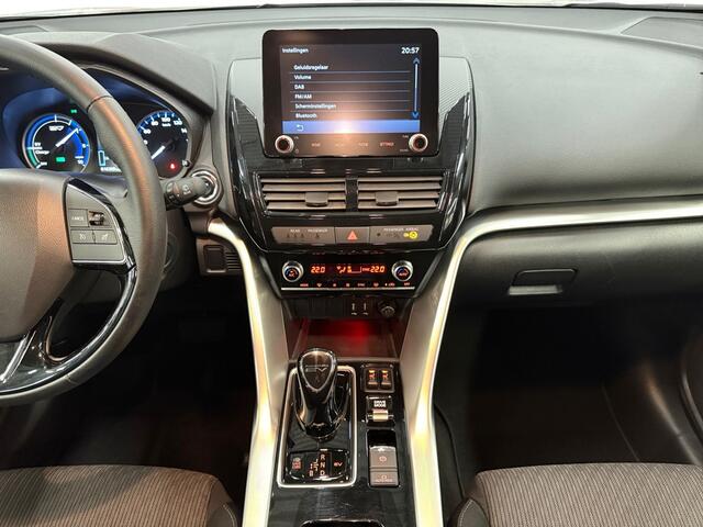 Mitsubishi ECLIPSE Cross 2.4 PHEV Intense I Cruise Control I Navi I Stoelerwarming