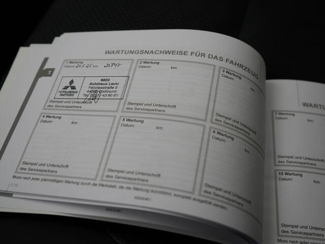 Mitsubishi ECLIPSE Cross 2.4 Black Edition Plug In Hybrid 188pk Dealer O.H. PHEV | Trekhaak Afn. | Adaptive Cruise | 360 Camera | Alcantara Sportstoelen & Stuur Verwarmd | Keyless | Navi Via TomTom | Blis | Apple Carplay | DAB |