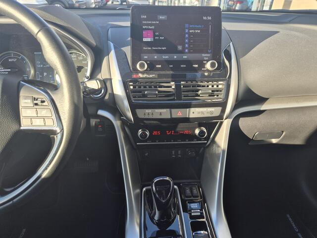 Mitsubishi ECLIPSE Cross 2.4 PHEV Executive | 1e eigenaar | Afneembare trekhaak | Allseason banden |