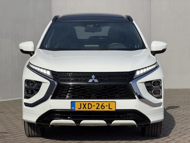 Mitsubishi ECLIPSE Cross 2.4 PHEV Instyle / Fabrieksgarantie tot 05-2030 / Dealer Onderhouden / Schuif Kantel Dak / Camera / Navigatie / Adaptieve Cruise / ApplecarPlay & Android Auto / Lederen Bekleding / Stoel Verwarming / Elektr. Stoelen / Stoel Verwarming /