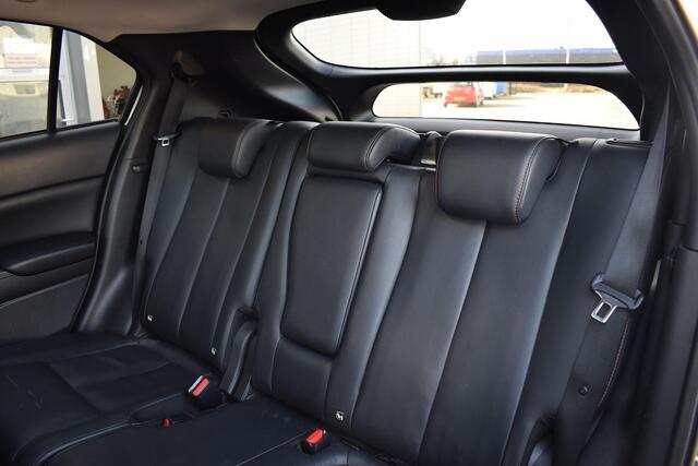 Mitsubishi ECLIPSE Cross 1.5 DI-T Pure | Trekhaak | Pano | Leer | HUD