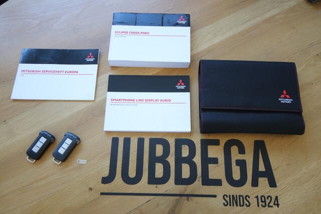 Mitsubishi ECLIPSE Cross 2.4 PHEV Instyle Pano, Leder, Eerste eigenaar
