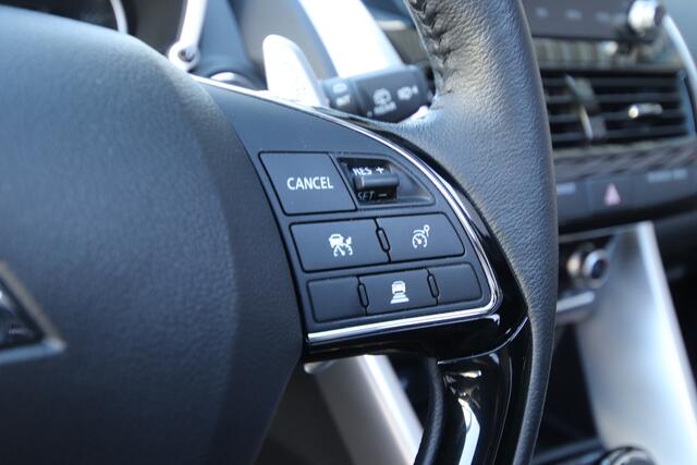 Mitsubishi ECLIPSE Cross 2.4 PHEV Instyle Pano, Leder, Eerste eigenaar