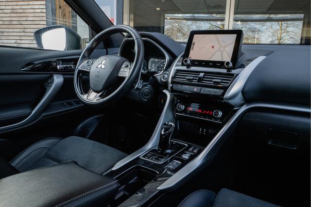 Mitsubishi ECLIPSE Cross 2.4 PHEV 4WD Intense+ Trekhaak/ Camera/ Full map navigatie/ Stoelverwarming/ Cruise control