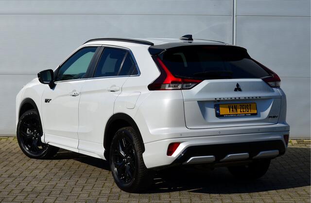 Mitsubishi ECLIPSE Cross PHEV 2.4 EXECUTIVE BLACK EDITION 4WD | PLUG IN HYBRID | SoH % | V2H | ADAPTIEF CRUISE | ALL SEASON BANDEN | TREKHAAK 1500KG | DODEHOEK ASSISTENT | 360 CAMERA | FABRIEKSGARANTIE TOT 21-09-2030* | NP ¤ 48.544,- | ALL IN RIJKLAAR