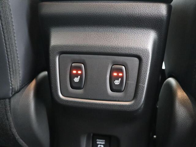 Mitsubishi ECLIPSE Cross 2.4 PHEV Instyle | Rondomzicht camera | Stuur en stoel verwarming | Keyless entry |