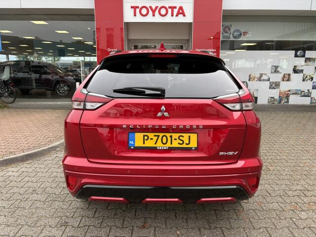 Mitsubishi ECLIPSE Cross 2.4 PHEV Instyle | El. Schuif/kantel dak | Stuur + stoelverwarm