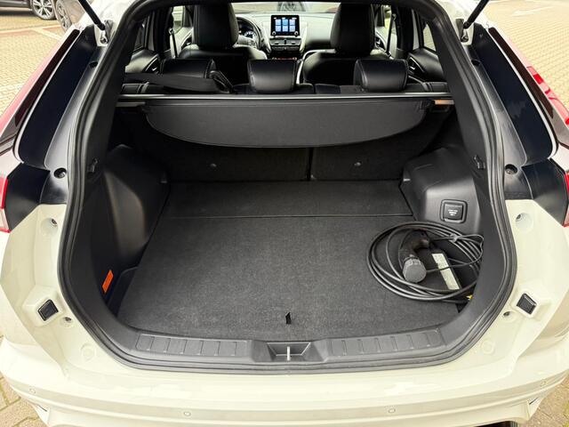 Mitsubishi ECLIPSE Cross 2.4 PHEV Executive *ACC & Winter Pack*