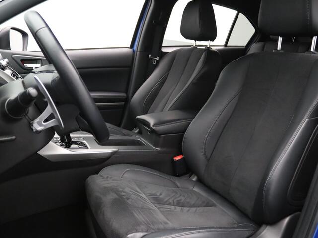 Mitsubishi ECLIPSE Cross 2.4 PHEV Black Edition 187pk 360° Camera | Adapt. Cruise | Parkeersens. v+a | Stoel-/stuurverw.