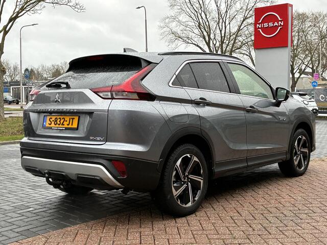 Mitsubishi ECLIPSE Cross 2.4 PHEV Intense+ | Trekhaak | Navigatie | Achteruitrijcamera