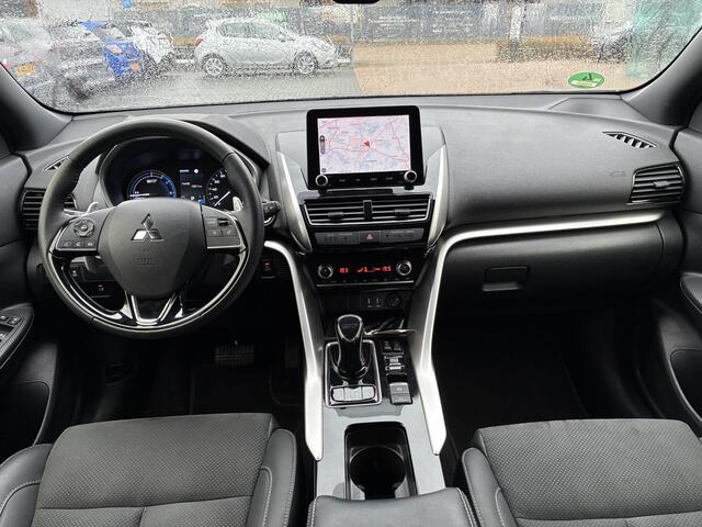 Mitsubishi ECLIPSE Cross 2.4 PHEV Intense+ | Trekhaak | Navigatie | Achteruitrijcamera
