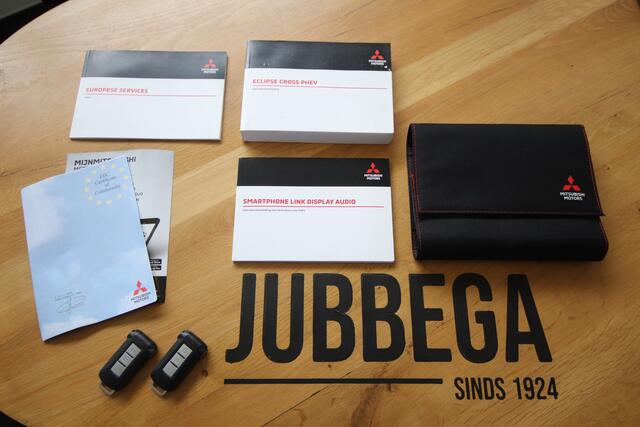 Mitsubishi ECLIPSE Cross 2.4 PHEV Intense+ Slechts 16.459 km! 1e Eig. Orig. NL