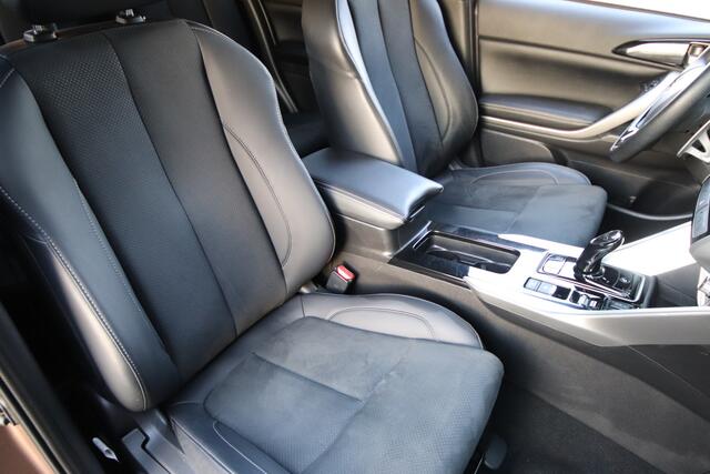 Mitsubishi ECLIPSE Cross 2.4 PHEV Intense+ Trekhaak, 1e eigenaar, Dealer o.h.