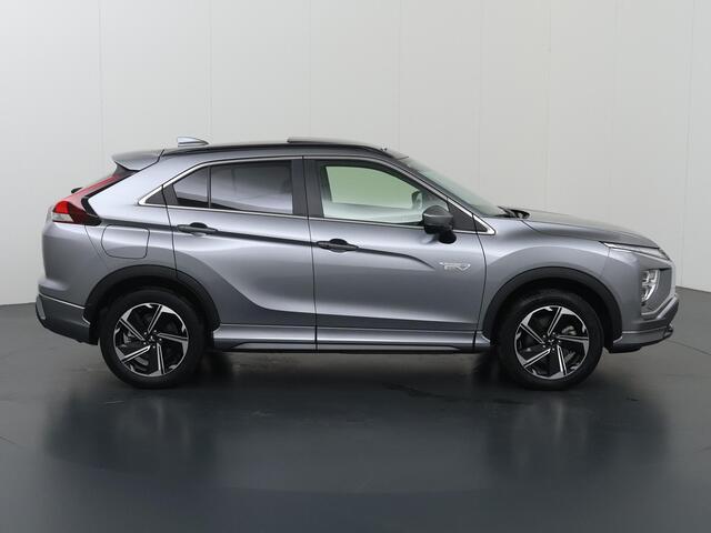 Mitsubishi ECLIPSE Cross 2.4 PHEV Prestige | Trekhaak | Panoramadak | Lederen Interieur | Navigatie | Ele.verstelbare stoelen | Stoelverwarming/Stuurverwarming | Camera | DAB | Adaptieve Cruise Control |