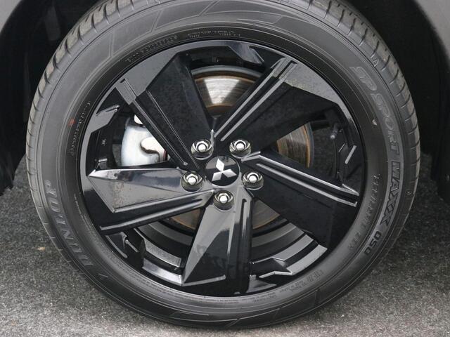 Mitsubishi ECLIPSE Cross 2.4 PHEV Black Edition / 360 Camera / Stoel en Stuurverwarming / Adaptieve Cruise / Dodehoek Detectie / Dealeronderhouden / 1ste Eigenaar / NL Auto / 1500KG Trekgewicht /