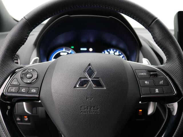 Mitsubishi ECLIPSE Cross 2.4 PHEV Black Edition / 360 Camera / Stoel en Stuurverwarming / Adaptieve Cruise / Dodehoek Detectie / Dealeronderhouden / 1ste Eigenaar / NL Auto / 1500KG Trekgewicht /