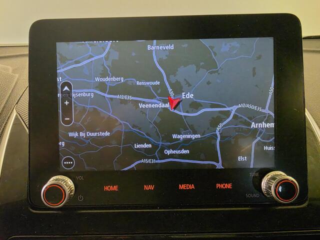 Mitsubishi ECLIPSE Cross 2.4 PHEV Intense+ | Trekhaak | Navigatie | Achteruitrijcamera |