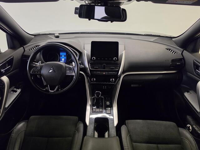 Mitsubishi ECLIPSE Cross 2.4 PHEV Intense+ | Trekhaak | Navigatie | Achteruitrijcamera |