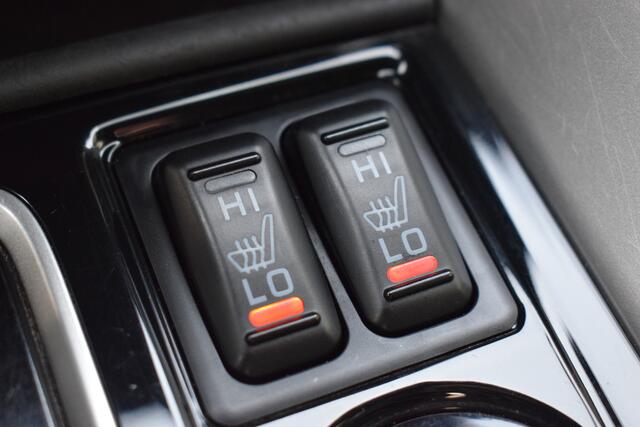 Mitsubishi ECLIPSE Cross 1.5 DI-T Black Edition | Trekhaak | Automaat | Stuur + Stoelverwarming | Camera | Sensoren |