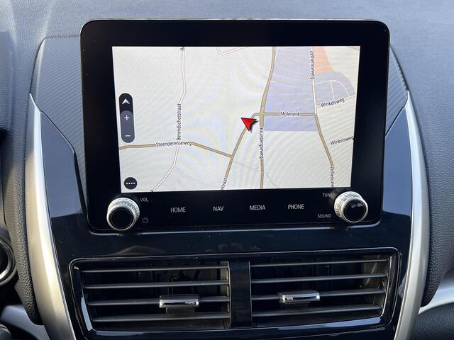 Mitsubishi ECLIPSE Cross 2.4 PHEV Intense+ / Fabrieksgarantie Tot 06-2027 / 1.500 kg trekgewicht / Elektrische bestuurdersstoel / Navigatie / Stoelverwarming / Apple Carplay/Android Auto / 18" LM wielen /