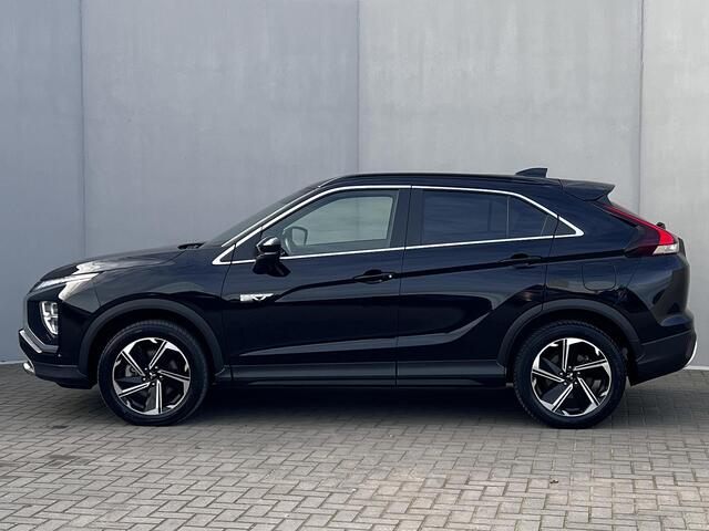 Mitsubishi ECLIPSE Cross 2.4 PHEV Intense+ / Fabrieksgarantie Tot 06-2027 / 1.500 kg trekgewicht / Elektrische bestuurdersstoel / Navigatie / Stoelverwarming / Apple Carplay/Android Auto / 18" LM wielen /