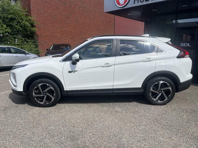 Mitsubishi ECLIPSE Cross 2.4 PHEV Intense // LED // CAMERA // KEYLESS // CARPLAY // CLIMA // STOELVERWARMING //