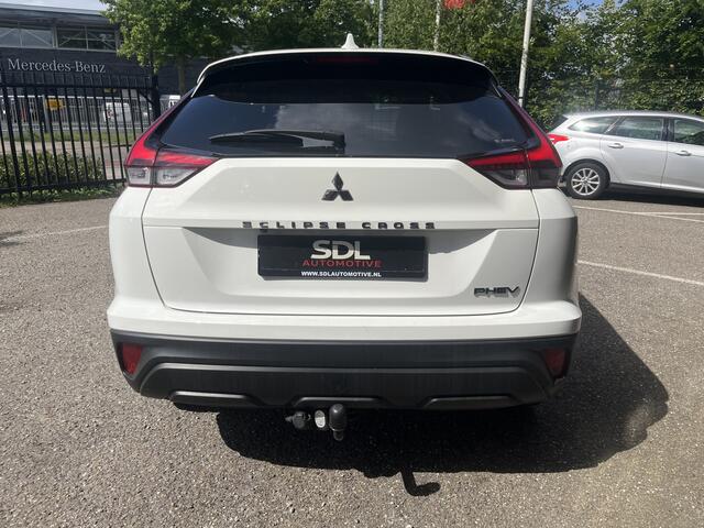 Mitsubishi ECLIPSE Cross 2.4 PHEV Intense // LED // CAMERA // KEYLESS // CARPLAY // CLIMA // STOELVERWARMING //