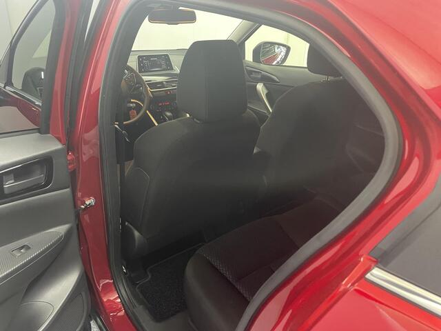 Mitsubishi ECLIPSE Cross 1.5 DI-T Intense Trekhaak afneembaar, Cruise/Climate control, Automaat , Apple Carplay/Android auto , Achteruitrij-camera