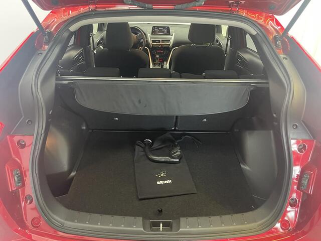 Mitsubishi ECLIPSE Cross 1.5 DI-T Intense Trekhaak afneembaar, Cruise/Climate control, Automaat , Apple Carplay/Android auto , Achteruitrij-camera